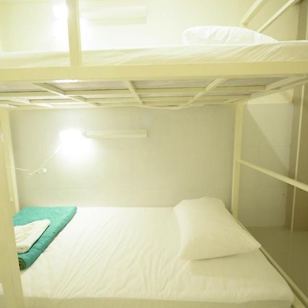 Irest Ao Nang Seafront Hostel Екстериор снимка