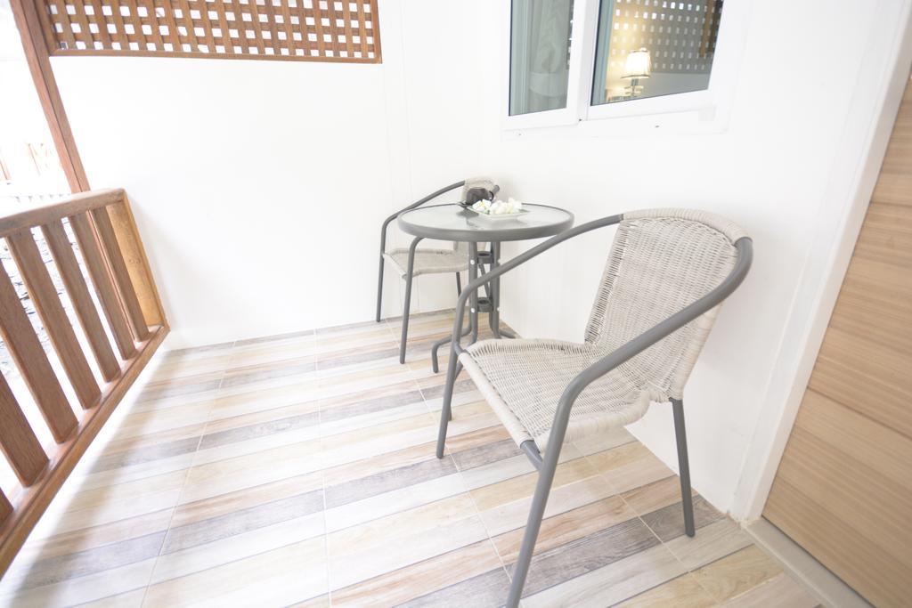 Irest Ao Nang Seafront Hostel Екстериор снимка