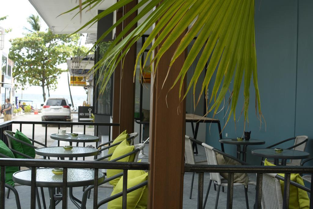 Irest Ao Nang Seafront Hostel Екстериор снимка