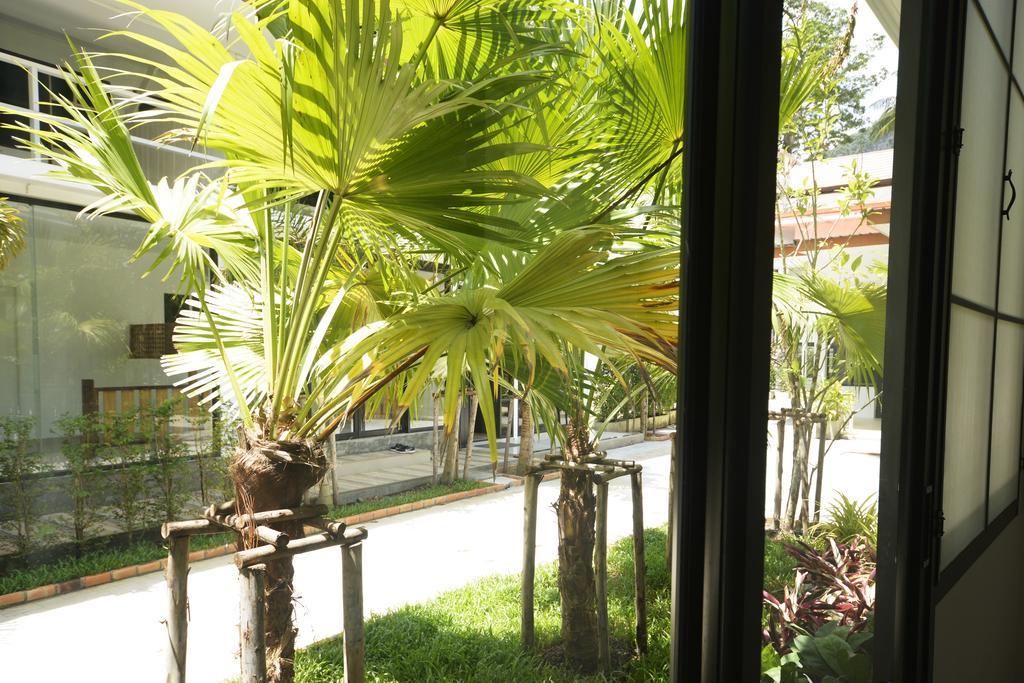 Irest Ao Nang Seafront Hostel Екстериор снимка
