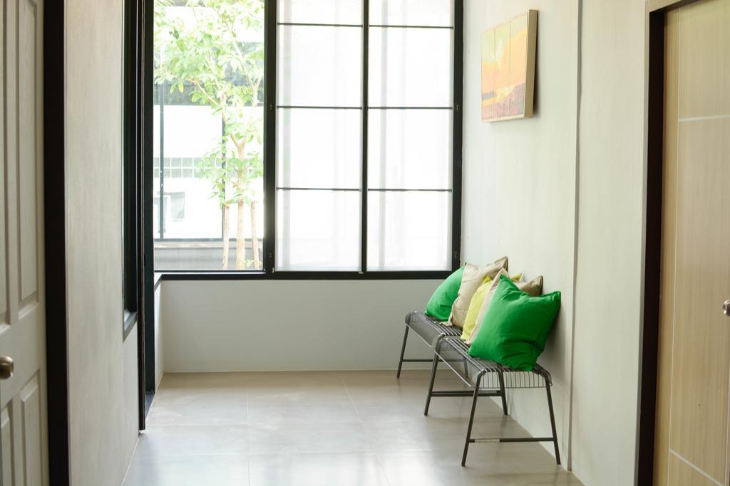Irest Ao Nang Seafront Hostel Екстериор снимка